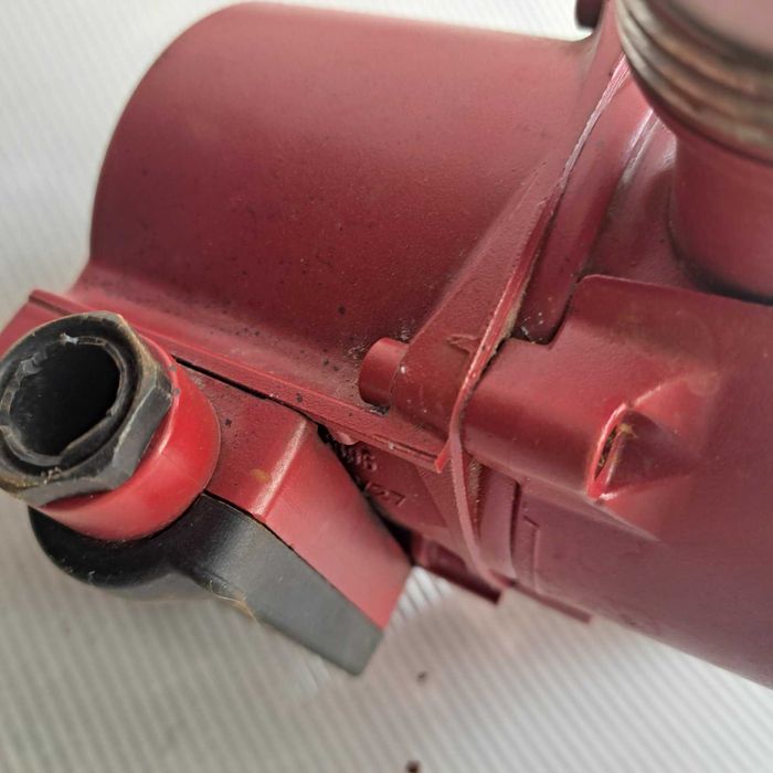 трифазна  циркулационна помпа грундфос UP 20-30 N 150 неръждаема