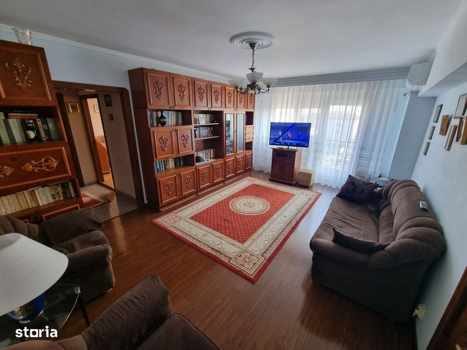 Apartament 3 camere zona Capitol