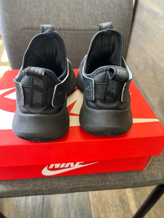 Детски маратонки NIKE FLEX RUNNER 3