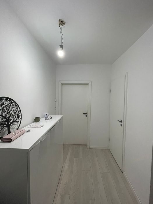 Proprietar vand apartament langa Spitalul Judetean . Comision 0%