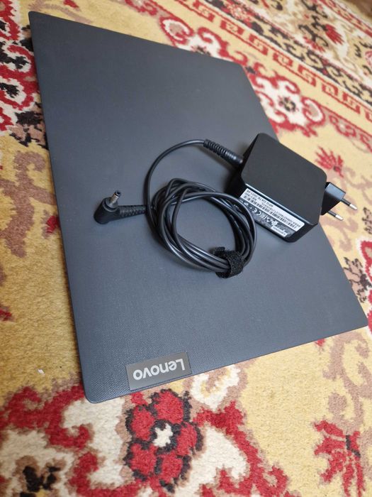 Lenovo V14-ADA 82C6 AMD Athlon Gold