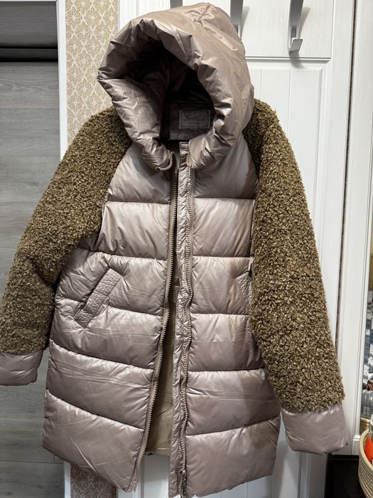 Продам куртку за 10000 тг