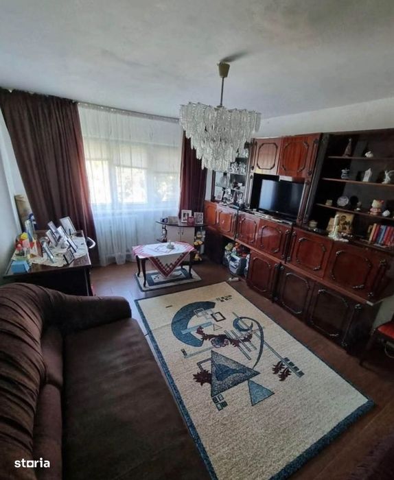 2 decomandate Brazda 2/4, 53.mp,