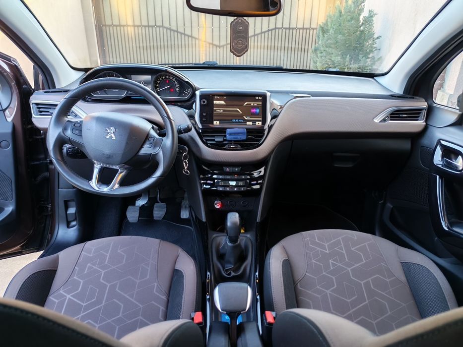 Peugeot model 2008, an fabricație 2013