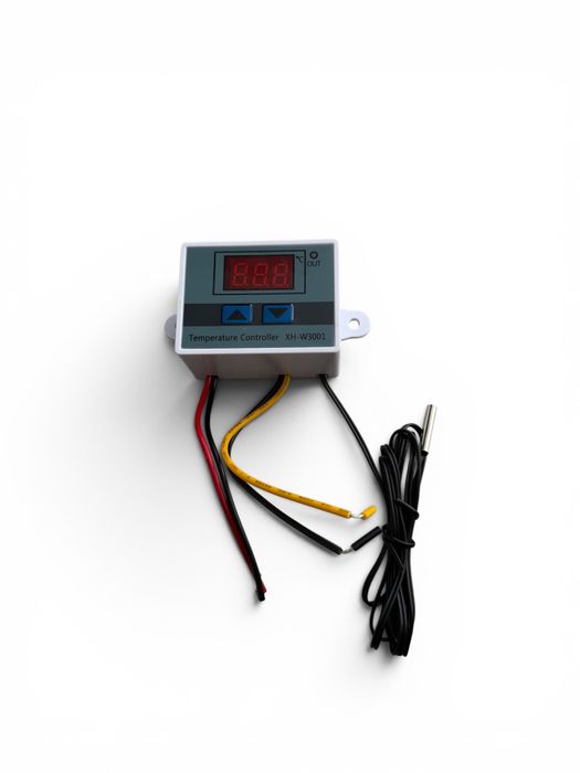 Termostat Digital XH-W3001 cu Senzor Temperatură 220V / 1500W