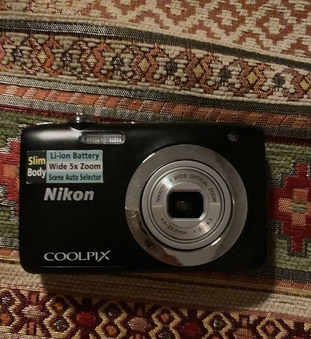 Продам фоттаппарат Nikon coolpix s2600