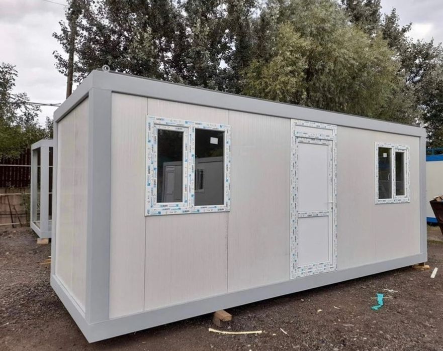 Container modular sanitar