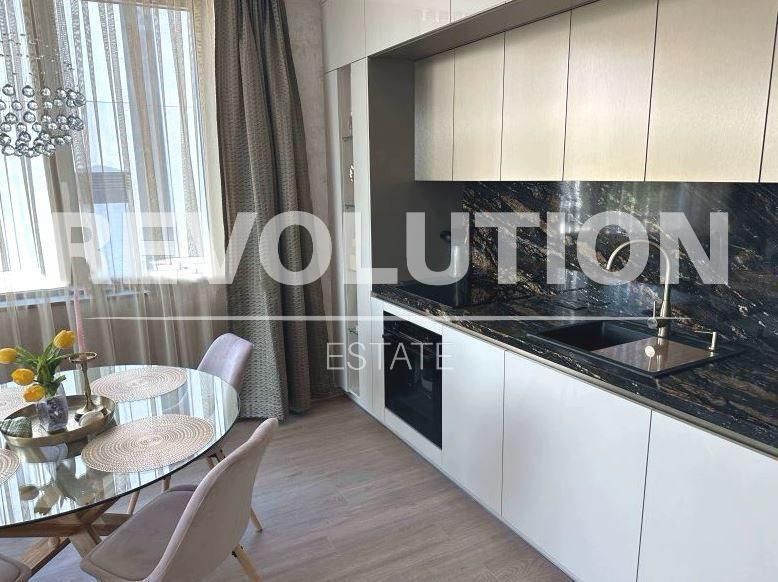 Двустаен апартамент в района на Чайка!