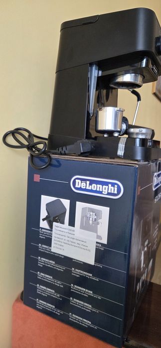 Кафе машина ЕС 230 BK с коментар по цена,като нова е!