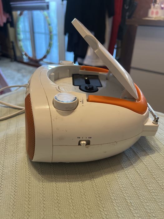 Магнитафон +радио