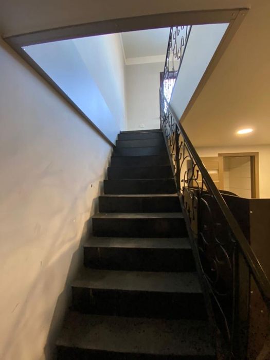 Сдам 2-х этажное здание!