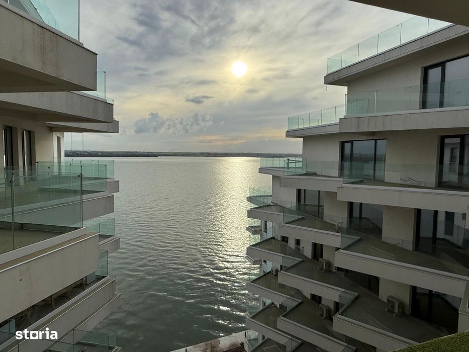 Studio Mamaia central cu vedere la lac