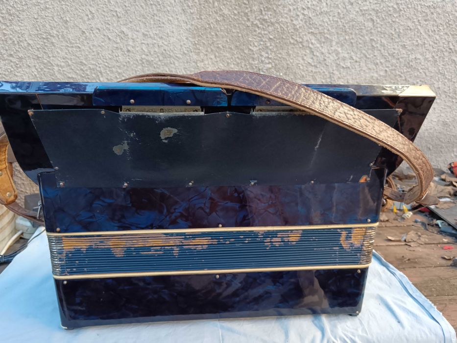 Акордеон ,,Alfred Arnold"