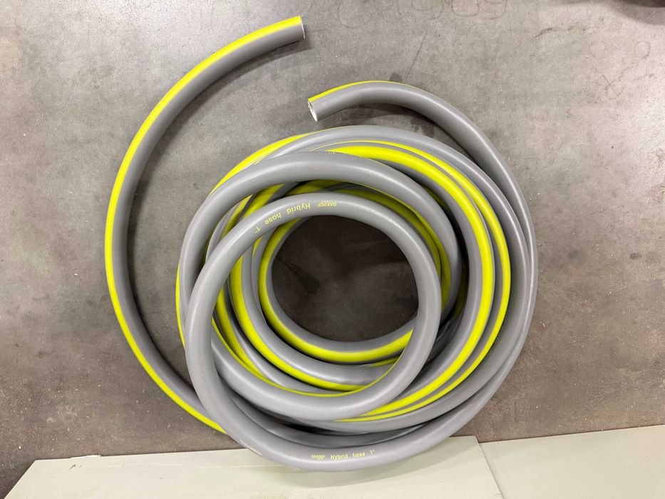 Маркуч градински трислоен 3/4" 20m /Маркуч градински SUPERFLEX 3/4", 20m, 3.3mm/	Косачка бензинова