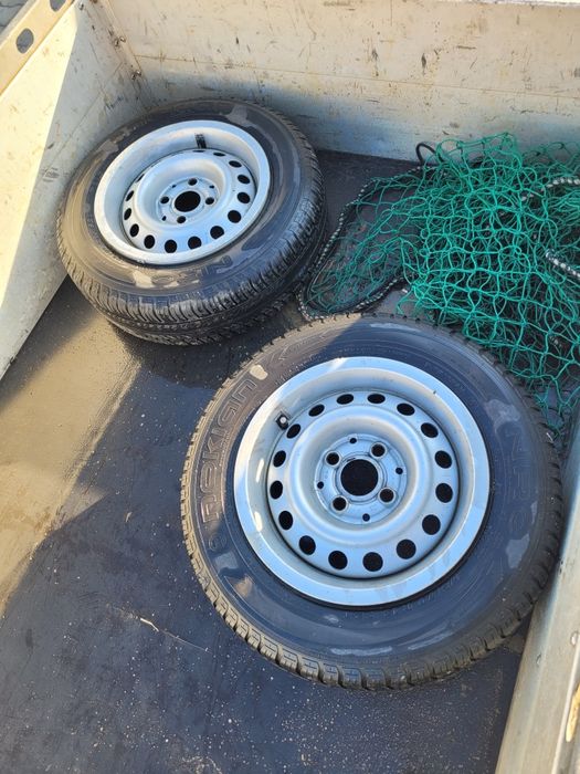 Vand remorcuta din poze