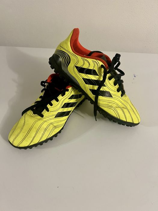 Vand ghete de fotbal