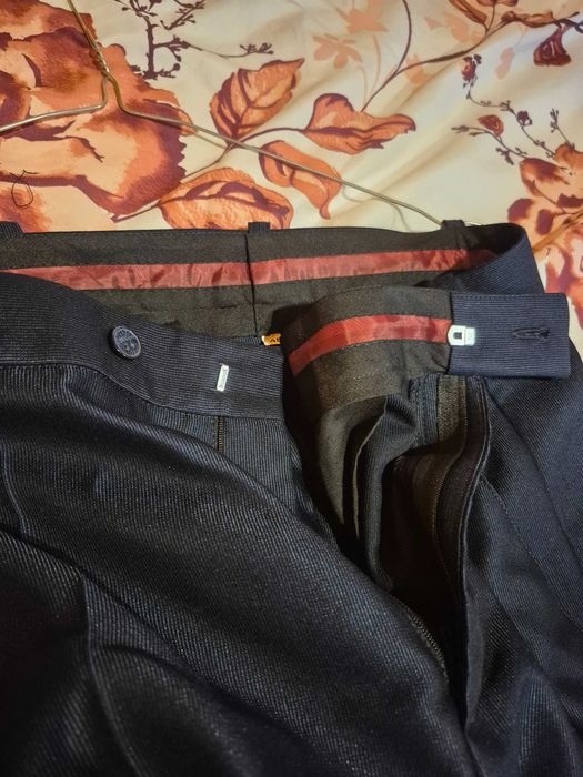 Pantaloni costum albastru închis – mărimea 48 – eleganți