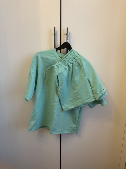 Одежда б/у в хорошем состоянии