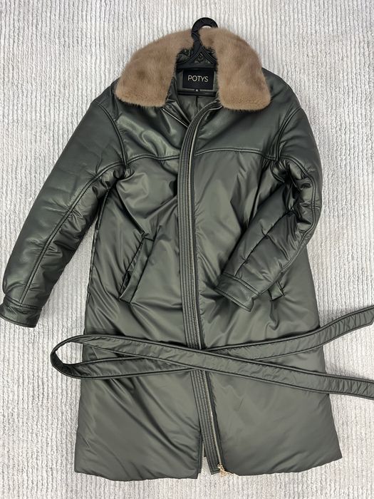 Продам куртку женскую