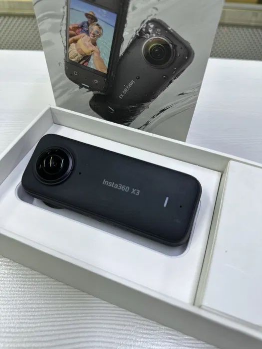 Экшен камера Insta 360 x3