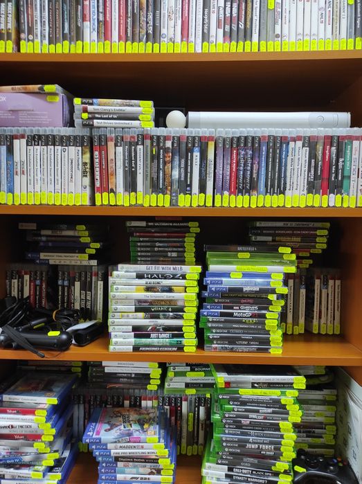 Vindem consola Nintendo Wii