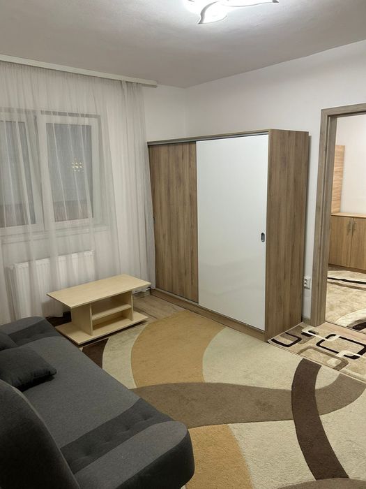 Închiriez apartament 2 camere