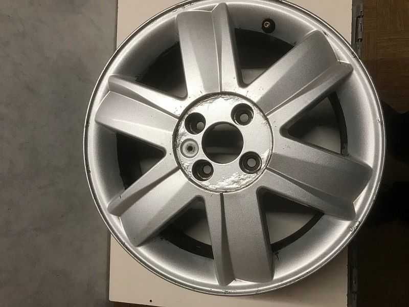 Продам колпачки на Renault Megane.