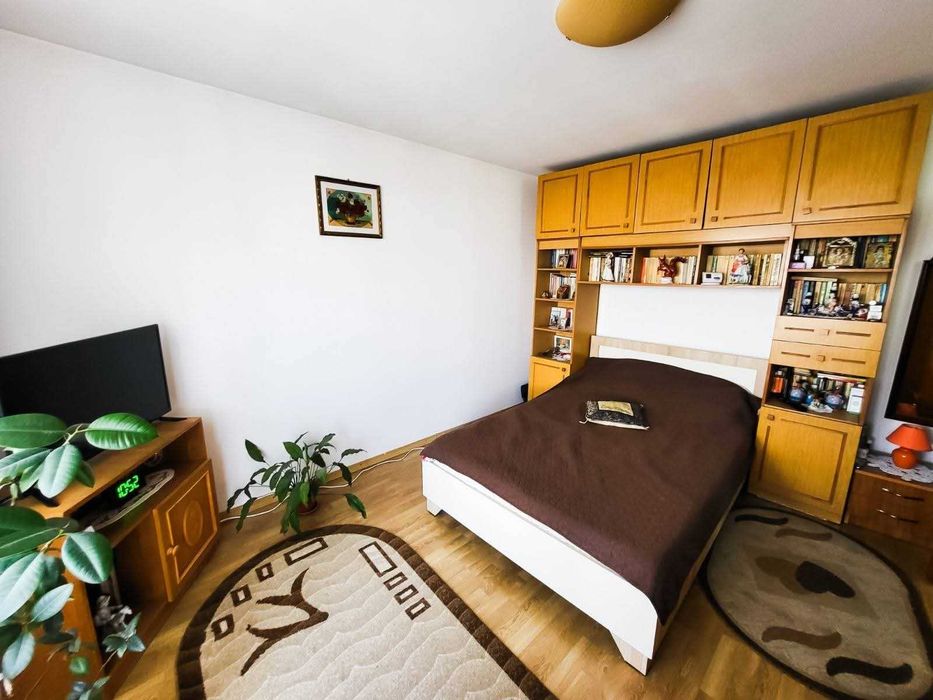 Apartament 3 camere, Comănești - Strada Gîrlei