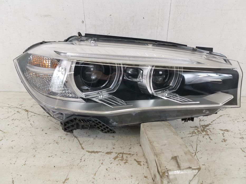 Фар Десен Led Ксенон BMW X5 F15 [ - ] Оригинален В Добро Състояние / F