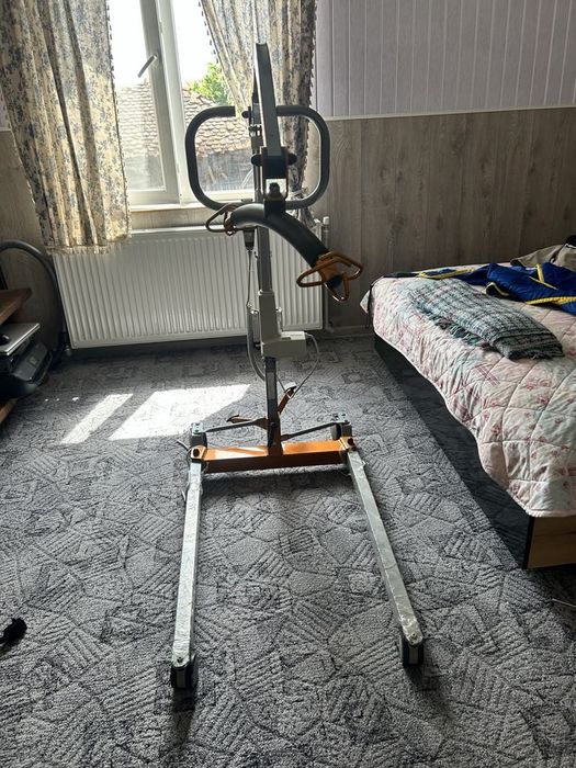 Хоист за повдигане и преместване на хора