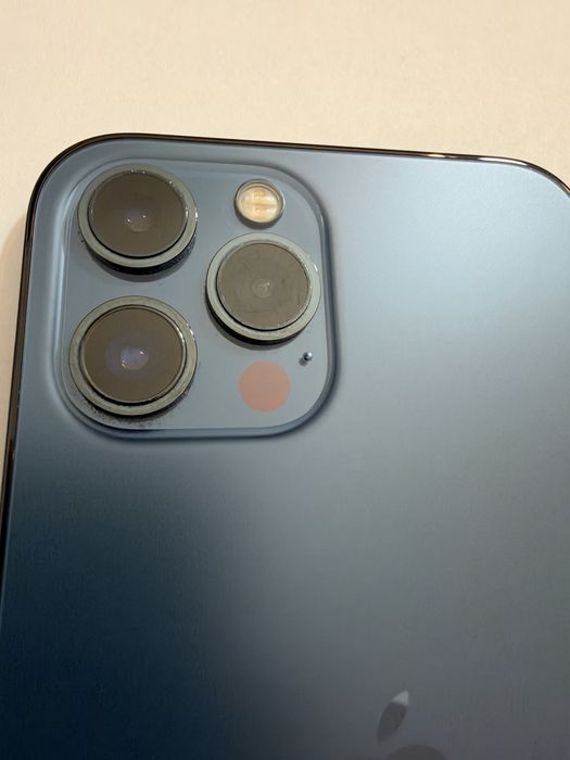 Vand iPhone 12 ProMax albastru