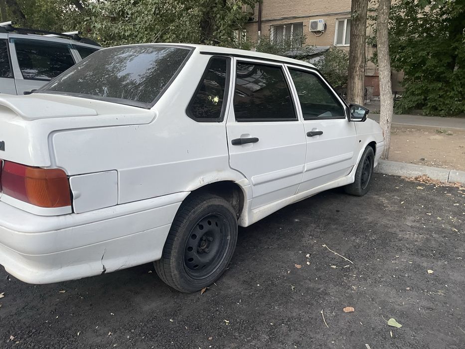 Продаю машину ваз 2115