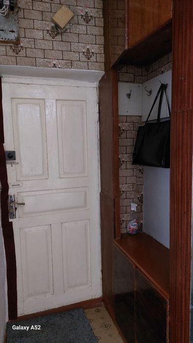 Продается 4-х комнатная квартира Ходжейли.