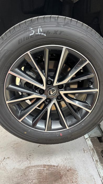 Джанти 18 и гуми за Лексус чисто нови