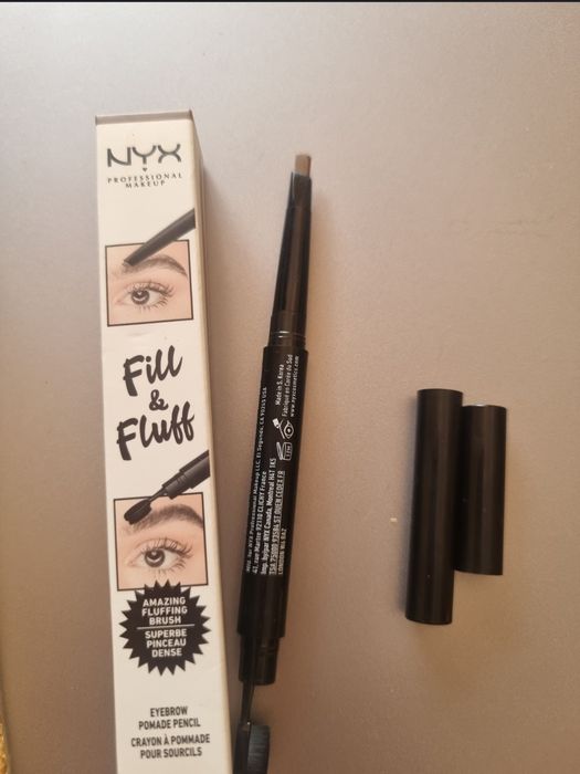 Creion sprancene NYX Professional Makeup Fill & Fluff