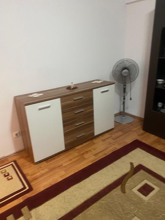 Inchiriez apartament cu o camera zona ultracentrala