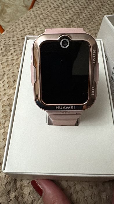 Продаются часы HUAWEI WATCH KlDS 4 Pro