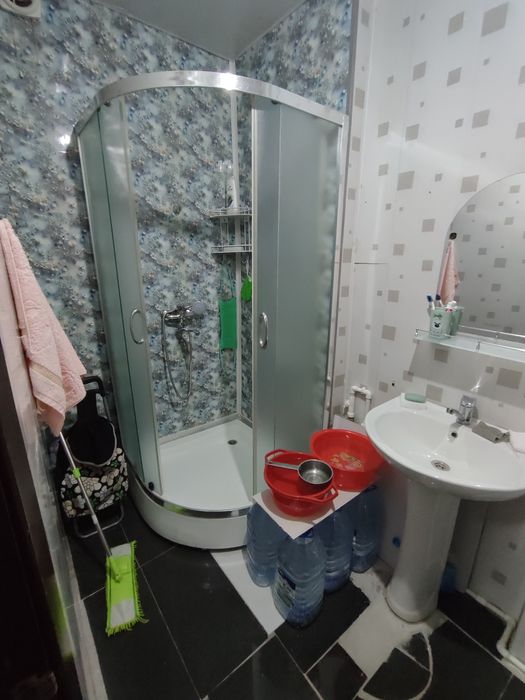 Срочно продаётся квартира Бектемирский р-н Водник  2/1/4 Корзинка