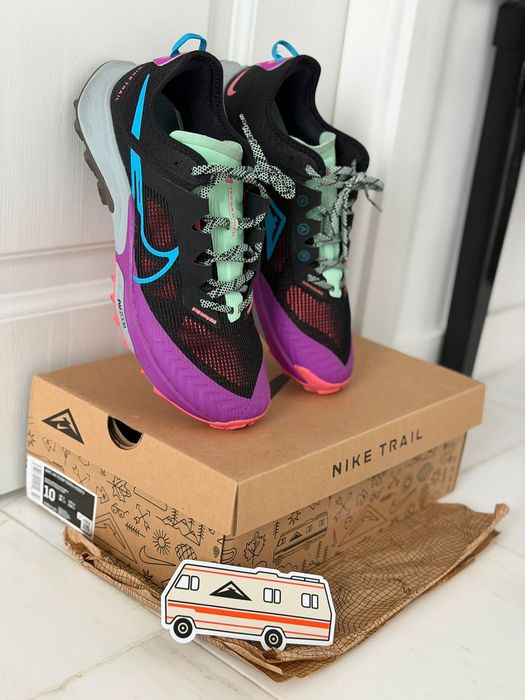 Nike air zoom terra kiger 8 nr.44 28cm - NOI cu etichete în cutia originală