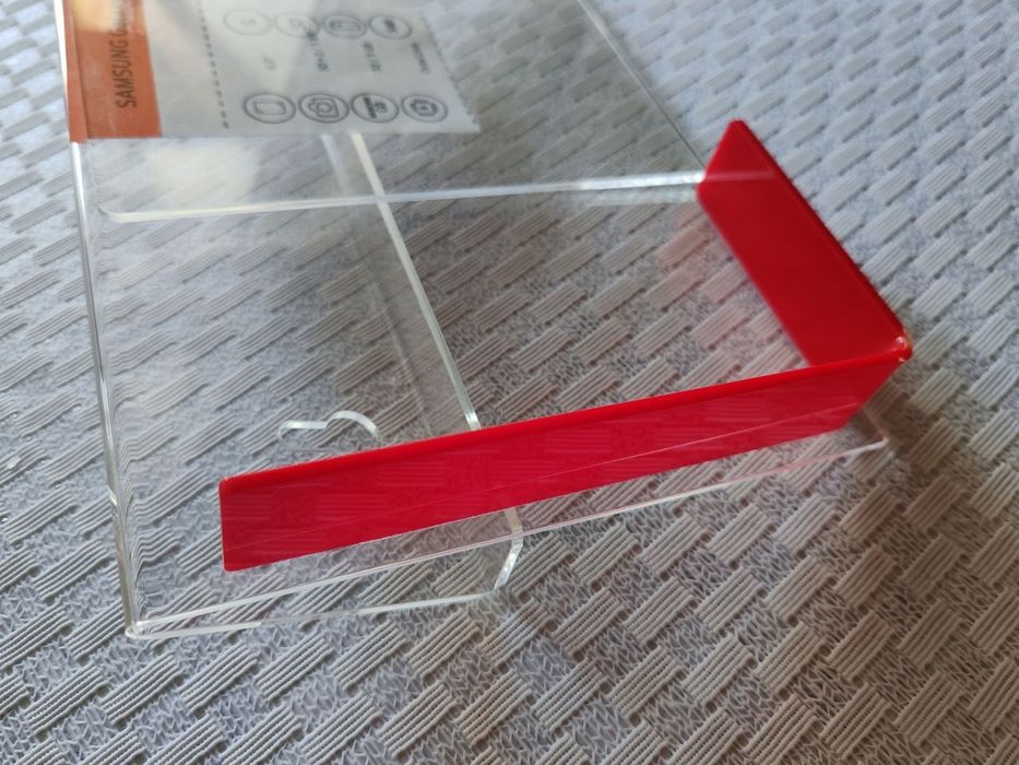 Suporturi slatwall pt telefon, cu spatiu pentru fișa tehnică