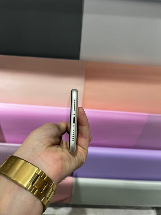 Iphone 11 на 64 гига