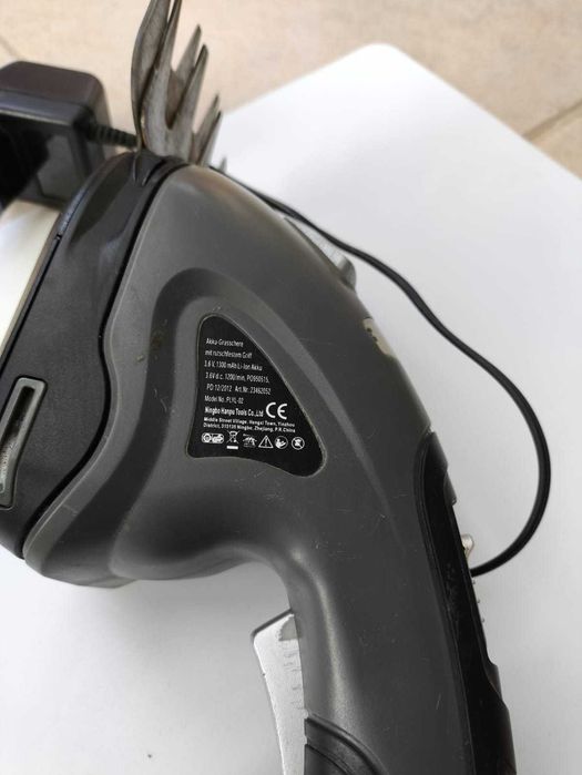 Тример акамулаторен за трева и храсти. ВАРНА