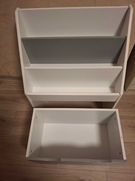 Детски органайзер за книги и играчки в отлично състояние