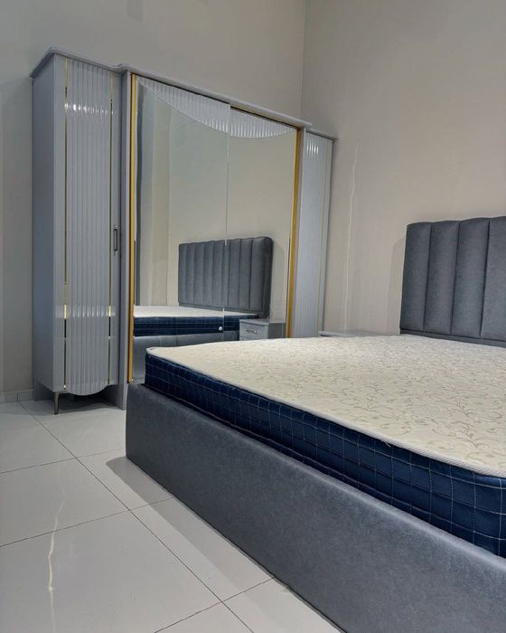 Kamfort spalni garnitur