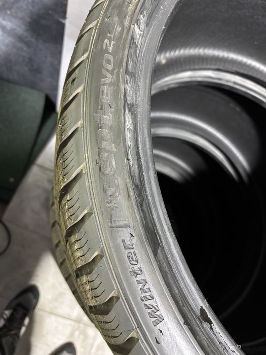 Anvelope Noi/demo de iarna Hankook 285 30 R22
