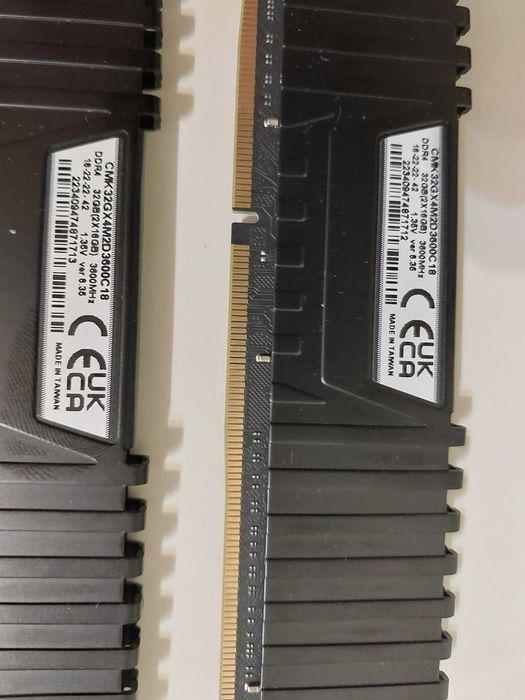 32GB DDR4 3600Mhz CL18 - Corsair Vengance LPX