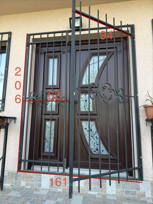 Vand grilaje din fier forjat pentru usi