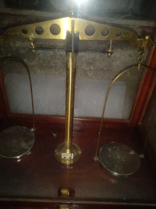 Везна София , Антика  -  прецизна