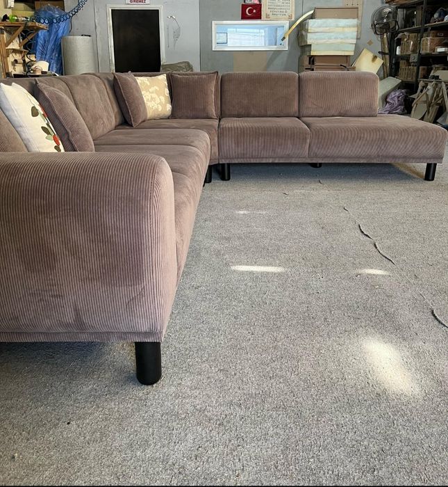 Луксозен ъглов диван BENTLY