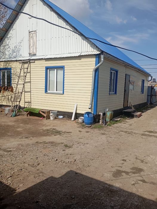 Продам дом с времянкой